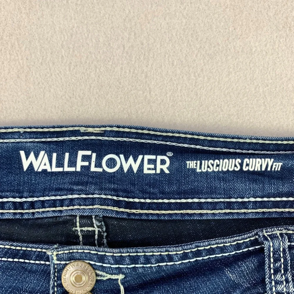 Wallflower Luscious Curvy Fit Jeans Women 20 Long Blue Bootcut Stretch